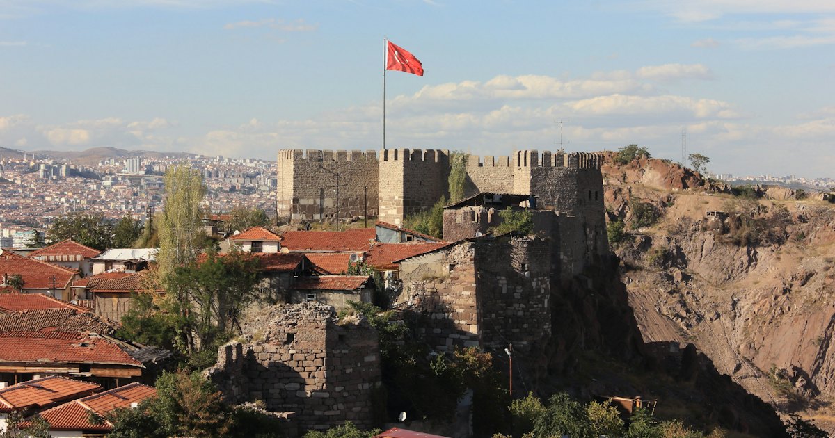 Ankara Kalesi ve şehir manzarası