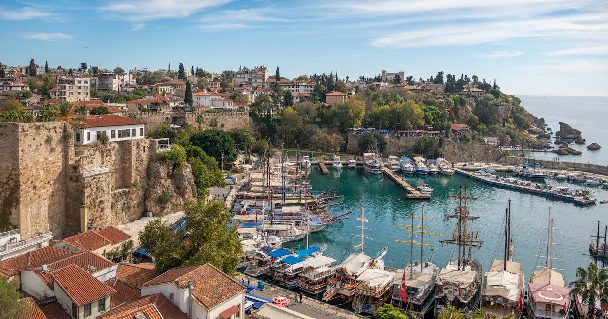 Antalya Kaleiçi ve yat limanı